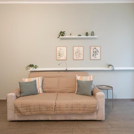 I Host Apartment - Montesuello 9 Milan Exterior photo
