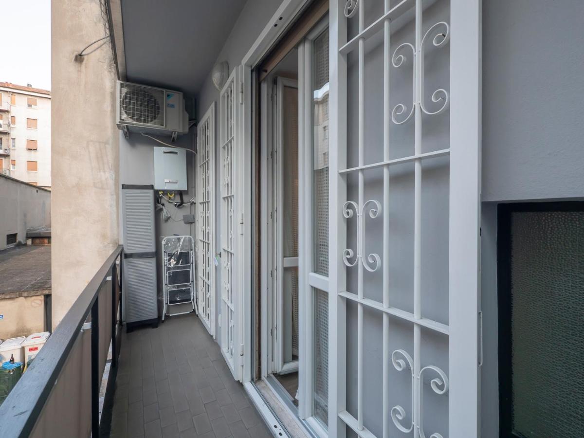 I Host Apartment - Montesuello 9 Milan Exterior photo