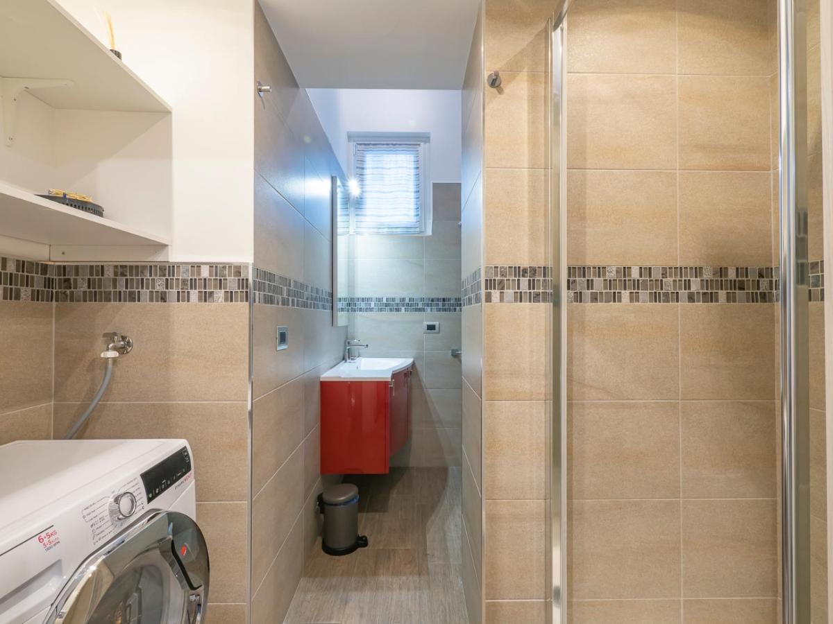 I Host Apartment - Montesuello 9 Milan Exterior photo