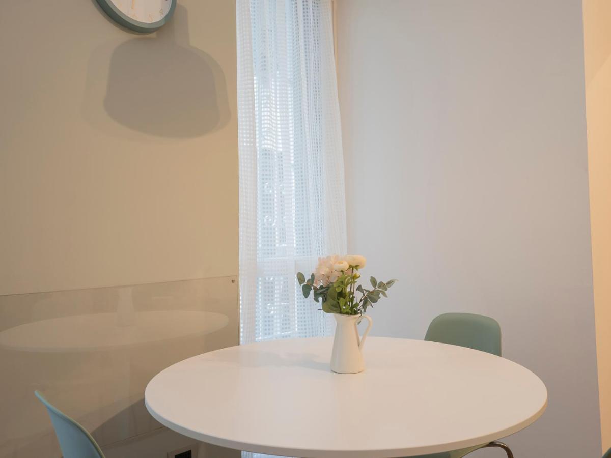 I Host Apartment - Montesuello 9 Milan Exterior photo
